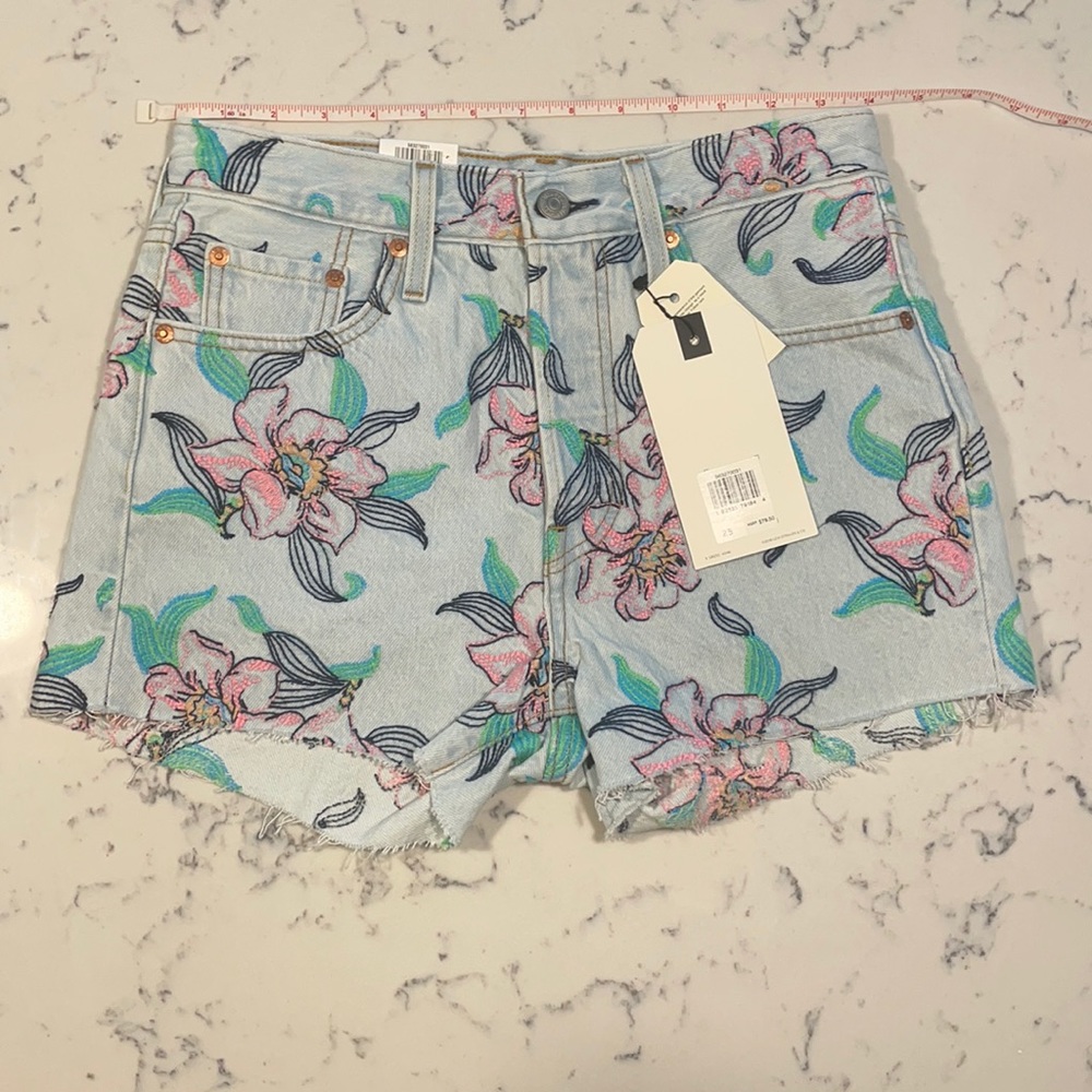 Levi’s Premium High Rise Flower Embroidered Shorts
